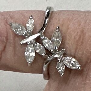 EUC Silver Butterfly Fashion Ring with CZ